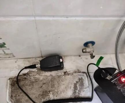 柯坪屋顶漏水维修公司分享下卫生间漏水的危害及解决方法